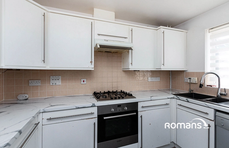 3 bedroom house to rent - Knightwood Close, Farnborough, GU14