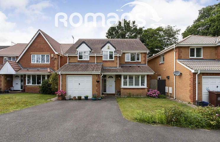 4 bedroom house to rent - Whitehouse Close, Farnborough, GU14