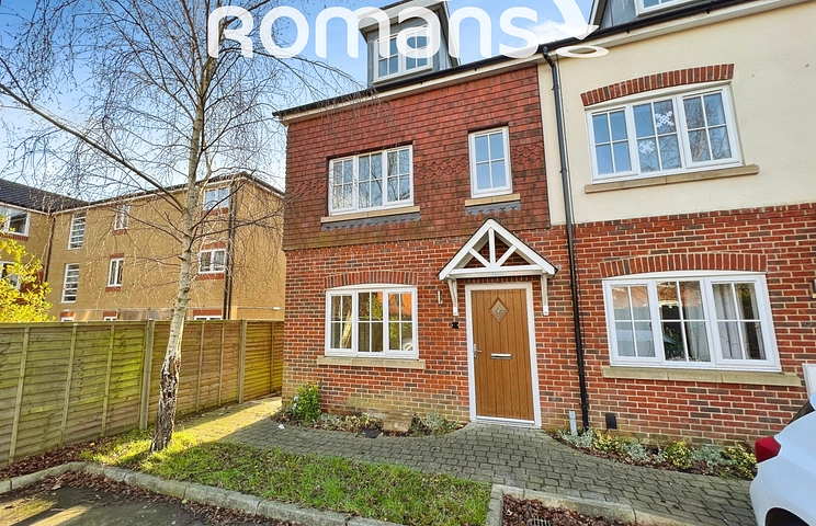 4 bedroom house to rent - Kensington Place, Farnborough, GU14