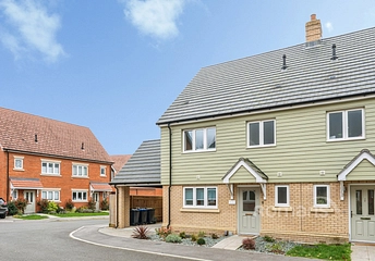 3 bedroom house to rent - Lake Mews, Mytchett, Camberley, GU16 - Property View 1