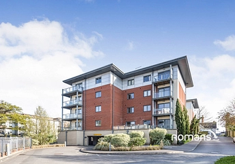 2 bedroom apartment to rent - Farnborough Road, Farnborough, Hampshire, GU14 - Property View 1