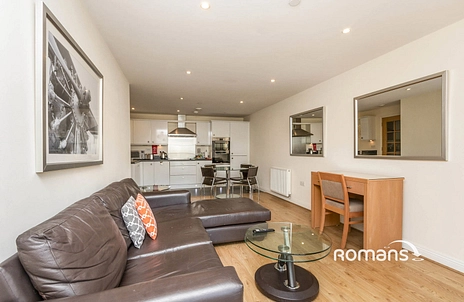 2 bedroom apartment to rent - Farnborough Road, Farnborough, Hampshire, GU14 - Property View 3