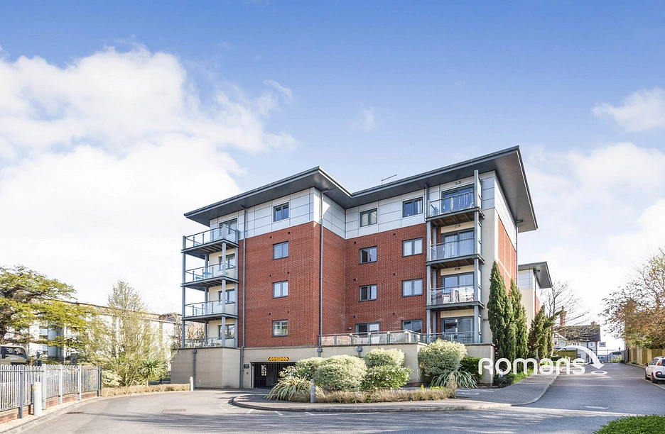2 bedroom apartment to rent - Farnborough Road, Farnborough, Hampshire, GU14 - Property View 1