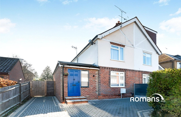 2 bedroom house to rent - Ringwood Road, Farnborough, Hampshire, GU14