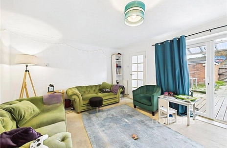 3 bedroom house to rent - Pinewood Park, Farnborough, Hampshire, GU14 - Property View 2