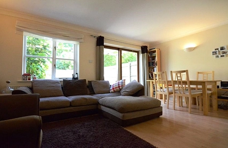 2 bedroom house for sale - Albert Street, Fleet, Hampshire, GU51 - Property View 3