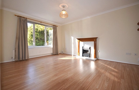 3 bedroom house for sale - Tavistock Road, Fleet, Hampshire, GU51 - Property View 2
