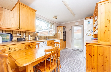 4 bedroom house for sale - Brookly Gardens, Fleet, Hampshire, GU51 - Property View 2