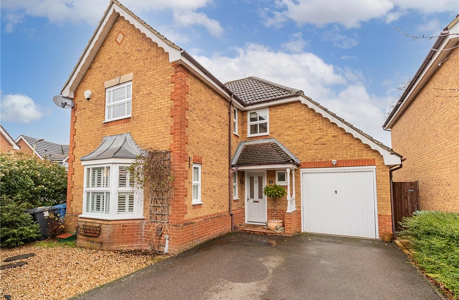 4 bedroom house for sale - Brandon Road, Church Crookham, Fleet, GU52 - Property View 1