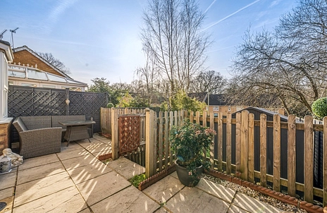 3 bedroom house for sale - Decouttere Close, Church Crookham, Fleet, GU52 - Property View 3