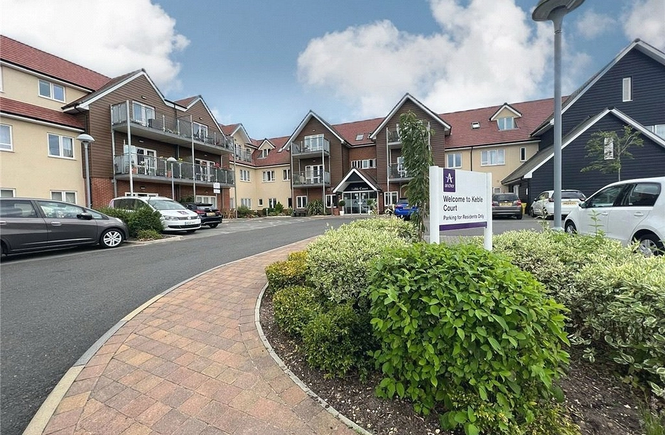 2 bedroom apartment for sale - Redfields Lane, Church Crookham, Fleet, Hampshire, GU52 - Property View 1