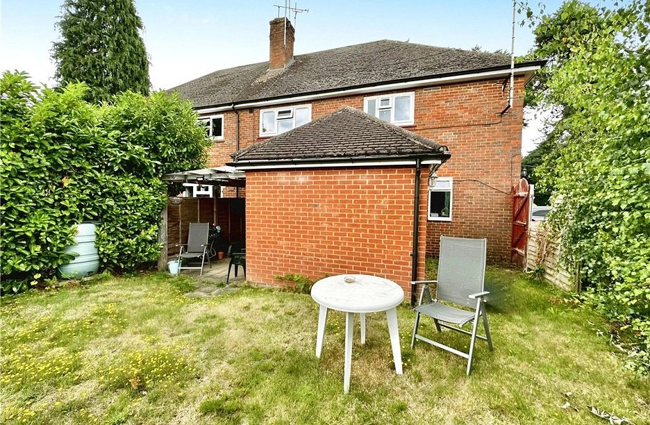 3 bedroom maisonette for sale - Albany Close, Fleet, Hampshire, GU51 - Property View 1