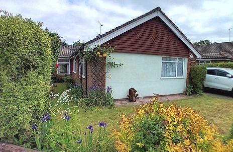 3 bedroom bungalow for sale - Osborne Drive, Fleet, Hampshire, GU52 - Property View 3
