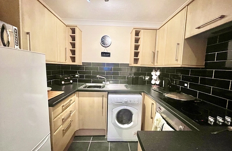 2 bedroom bungalow for sale - Waterside Court, Fleet, Hampshire, GU51 - Property View 2