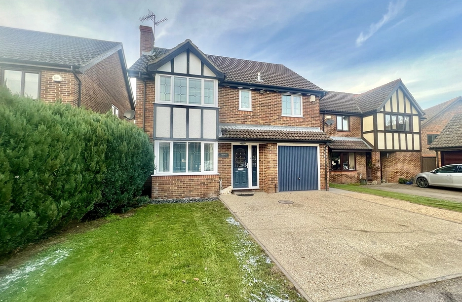 4 bedroom house for sale - Saddleback Way, Fleet, Hampshire, GU51 - Property View 1