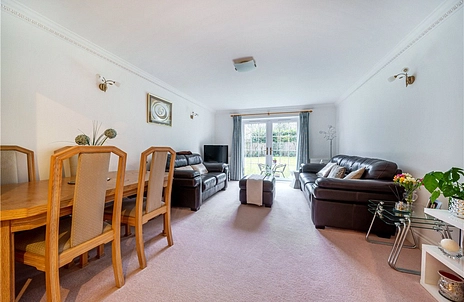 2 bedroom apartment for sale - Gally Hill Road, Church Crookham, Fleet, Hampshire, GU52 - Property View 3
