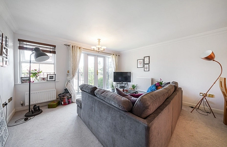 2 bedroom apartment for sale - Mayfair Court, Turners Avenue, Elvetham Heath, Hampshire, GU51 - Property View 3