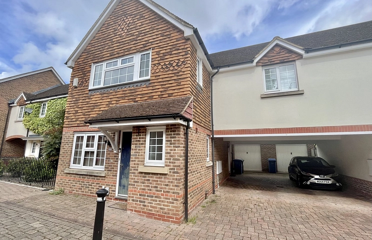 3 bedroom house for sale - The West Hundreds, Fleet, Hampshire, GU51