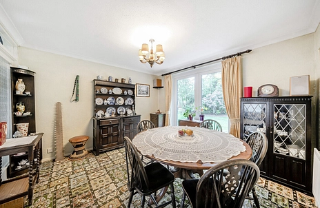 4 bedroom house for sale - Dukes Mead, Fleet, Hampshire, GU51 - Property View 3