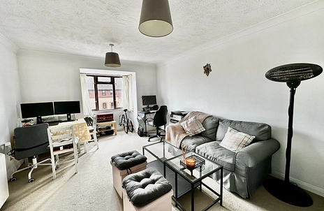 1 bedroom apartment for sale - Chestnut Close, Fleet, Hampshire, GU51 - Property View 3