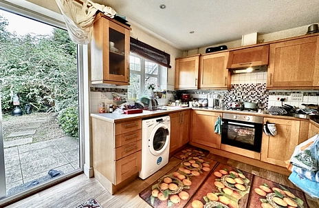 3 bedroom house for sale - Chineham Close, Fleet, Hampshire, GU51 - Property View 3