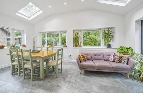 4 bedroom house for sale - Tamworth Drive, Fleet, Hampshire, GU51 - Property View 2