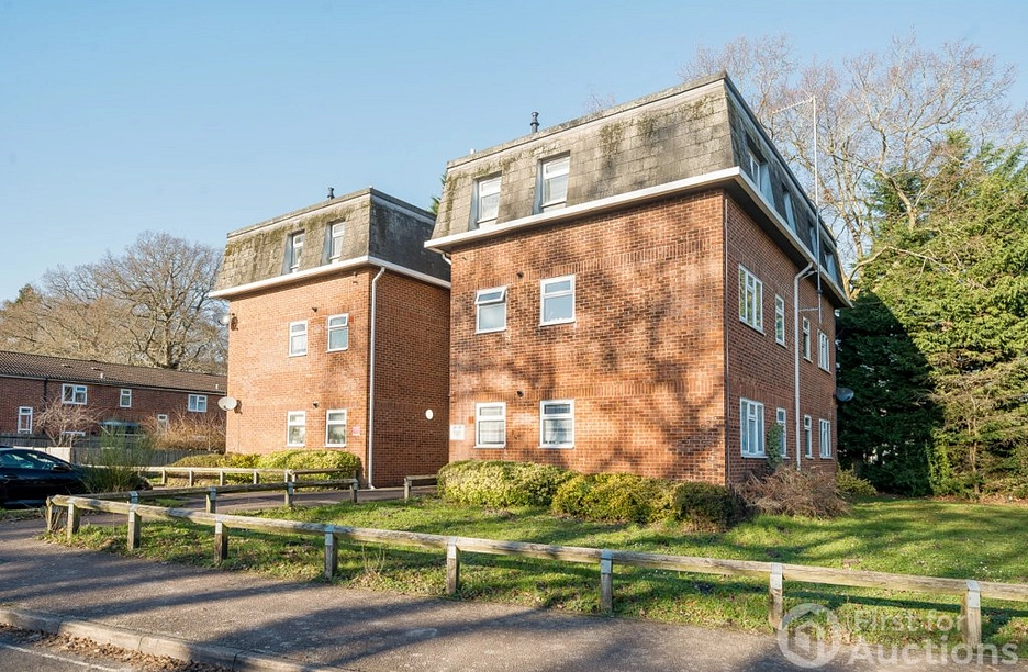1 bedroom apartment for sale - New Barn Close, Fleet, Hampshire, GU51 - Property View 1