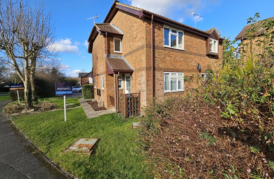1 bedroom house for sale - Barn Meadow Close, Church Crookham, Fleet, Hampshire, GU52 - Property View 1