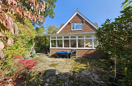 4 bedroom house for sale - Castle Street, Fleet, Hampshire, GU52 - Property View 3