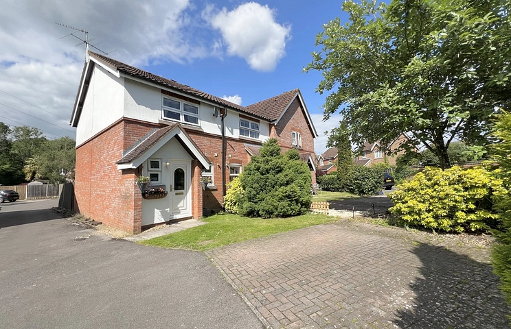 2 bedroom house for sale - Danvers Drive, Church Crookham, Fleet, Hampshire, GU52