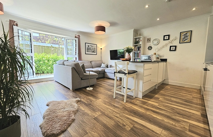 1 bedroom apartment for sale - Crondall Place, Church Road, Fleet, Hampshire, GU51