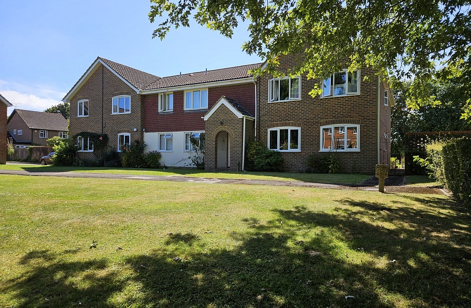1 bedroom apartment for sale - Swan Way, Church Crookham, Fleet, Hampshire, GU51 - Property View 1