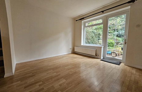 2 bedroom house for sale - Richard Close, Fleet, Hampshire, GU51 - Property View 3