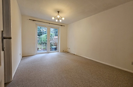2 bedroom house for sale - Richard Close, Fleet, Hampshire, GU51 - Property View 2