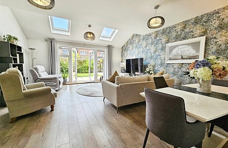 3 bedroom house for sale - Willowbourne, Fleet, Hampshire, GU51 - Property View 2