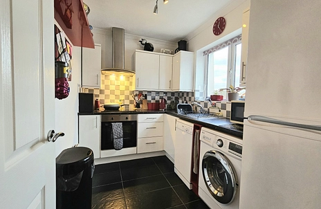 1 bedroom apartment for sale - Gainsborough Court, Albert Street, Fleet, Hampshire, GU51 - Property View 3