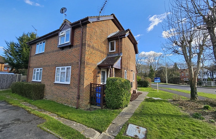 1 bedroom house for sale - Barn Meadow Close, Church Crookham, Fleet, Hampshire, GU52