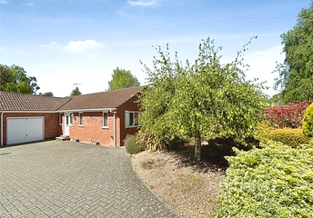 3 bedroom bungalow for sale - Kimberley, Church Crookham, Fleet, Hampshire, GU52 - Property View 1