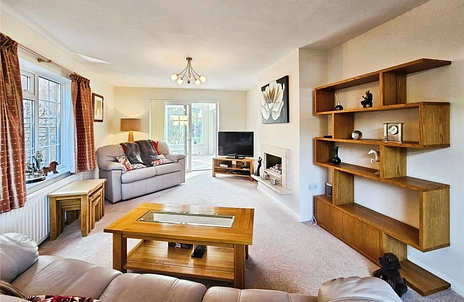 3 bedroom house for sale - Cypress Drive, Fleet, Hampshire, GU51 - Property View 3