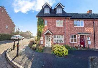 3 bedroom house for sale - Stockbridge Road, Fleet, GU51 - Property View 1