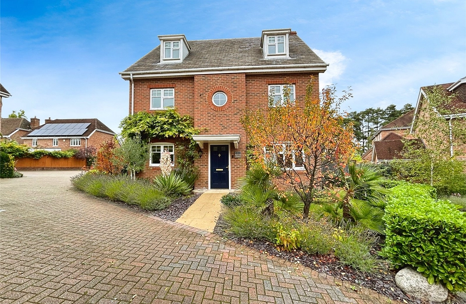 6 bedroom house for sale - Marrow Meade, Fleet, Hampshire, GU51 - Property View 1