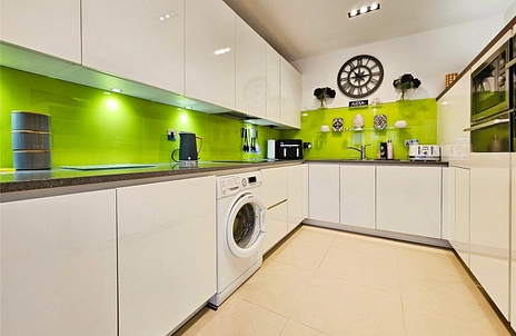 3 bedroom house for sale - Foxtails, Fleet, Hampshire, GU51 - Property View 3