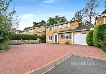 4 bedroom house for sale - Larchfield Road, Fleet, Hampshire, GU52 - Property View 1