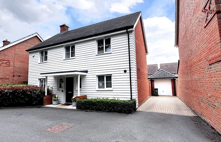 4 bedroom house to rent - Rana Drive, Church Crookham, Fleet, Hampshire, GU52