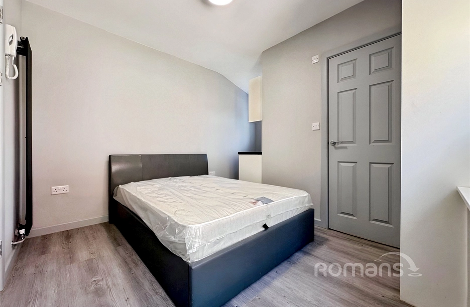 1 bedroom apartment to rent - Kings Road, Fleet, Hampshire, GU51 - Property View 1