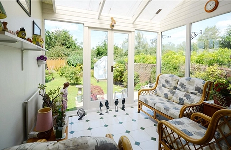 3 bedroom house for sale - Orchard Road, Badshot Lea, Farnham, Surrey, GU9 - Property View 3