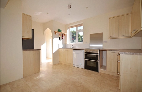 3 bedroom house for sale - Lodge Hill Road, Lower Bourne, Farnham, Surrey, GU10 - Property View 3