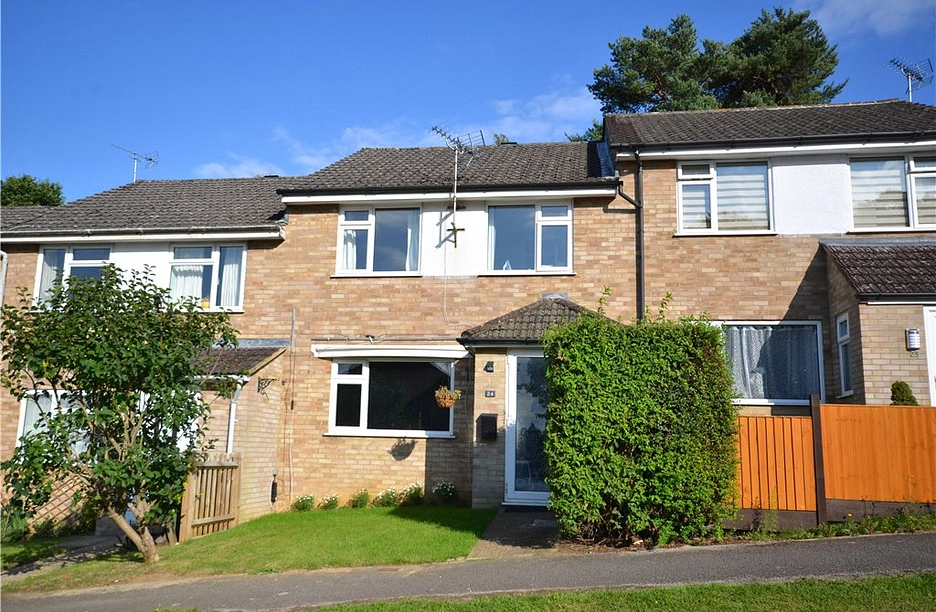 3 bedroom house for sale - South Hurst, Whitehill, Bordon, Hampshire, GU35 - Property View 1
