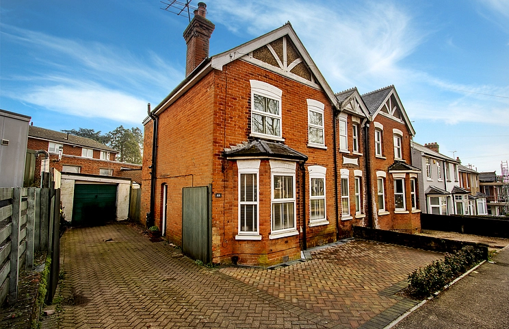 3 bedroom house for sale - Farnborough Road, Farnham, Surrey, GU9