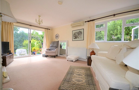2 bedroom house for sale - Folly Lane North, Farnham, Surrey, GU9 - Property View 2
